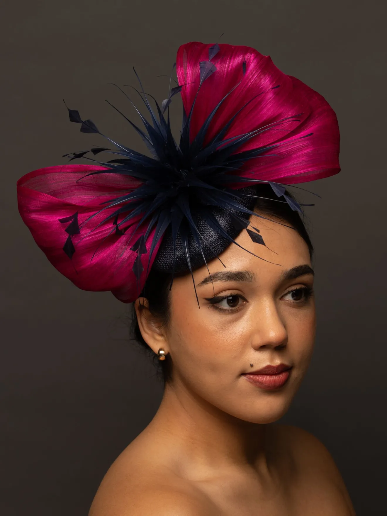 NAOMI*The Hat Girls Hot