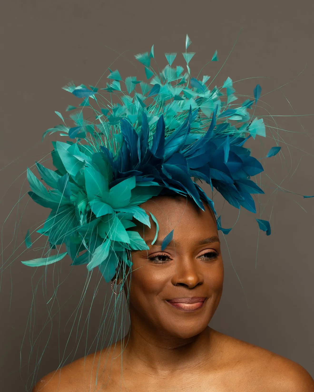 SERENA*The Hat Girls Online