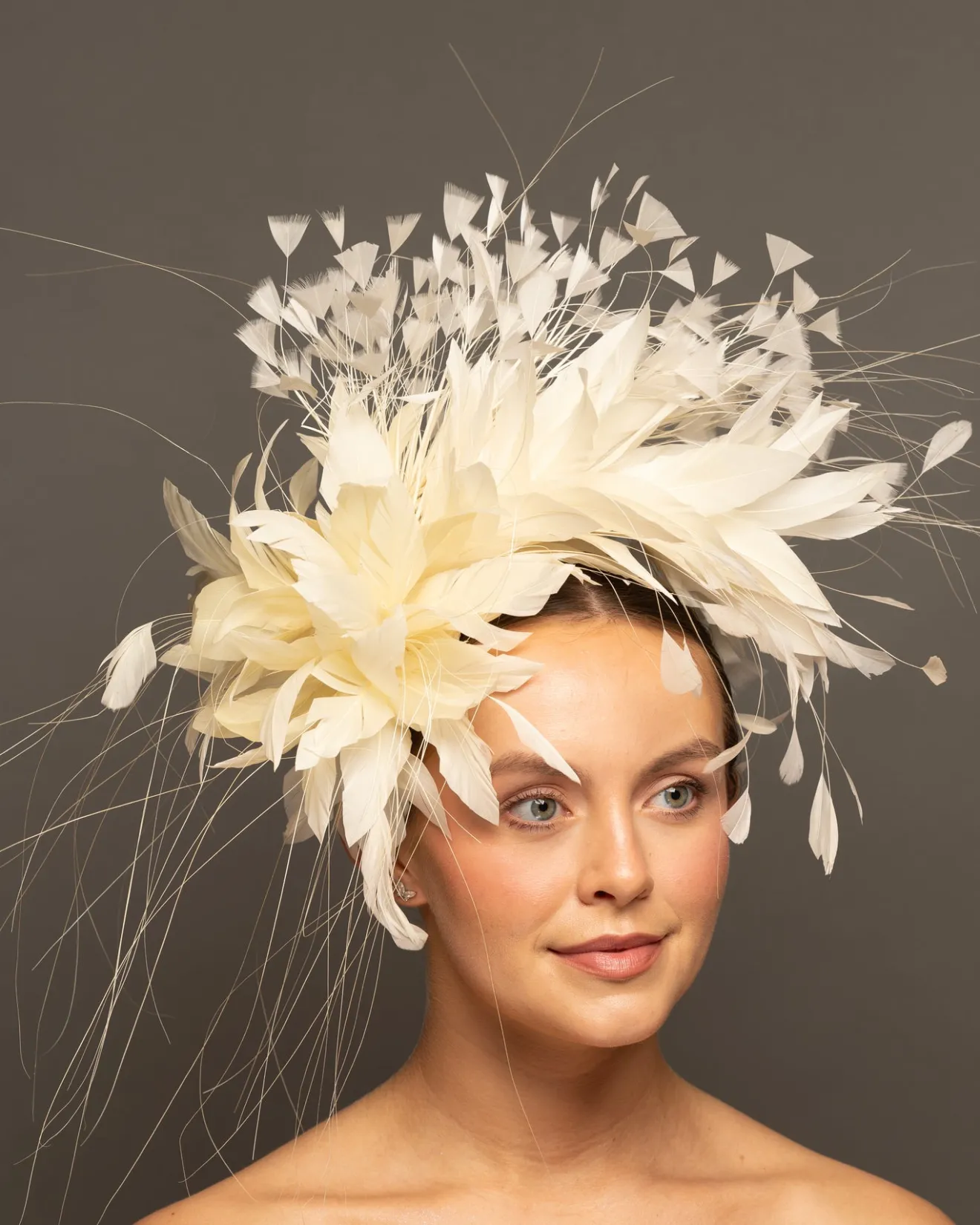 SERENA*The Hat Girls Online