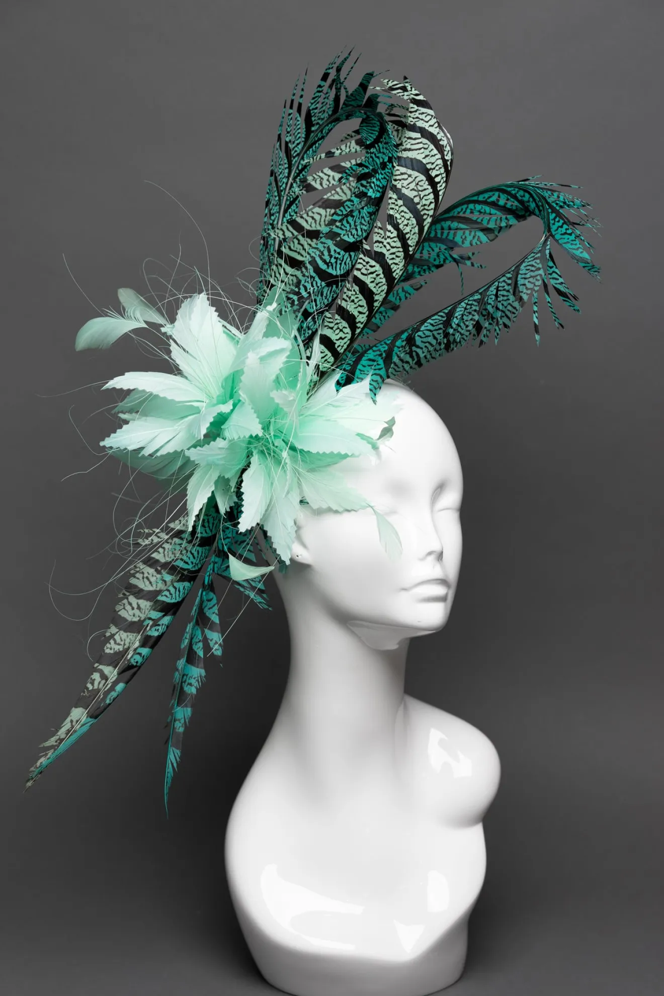 THG3052*The Hat Girls New