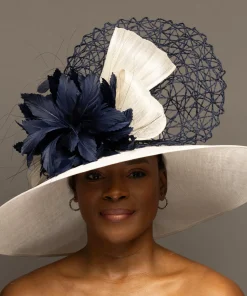 THG9081*The Hat Girls Online