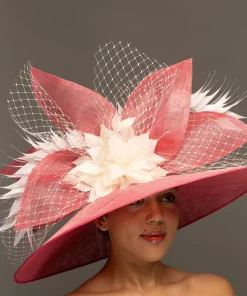 THG8941*The Hat Girls Online