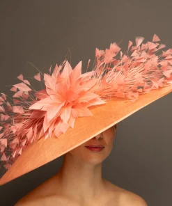 THG6932*The Hat Girls New