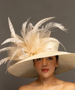 THG8308*The Hat Girls Online