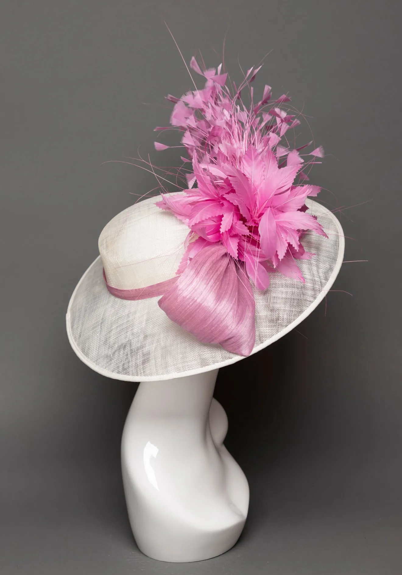 THG3563*The Hat Girls Best