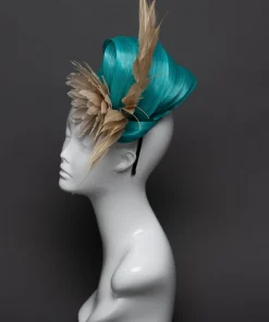 THG2628*The Hat Girls New