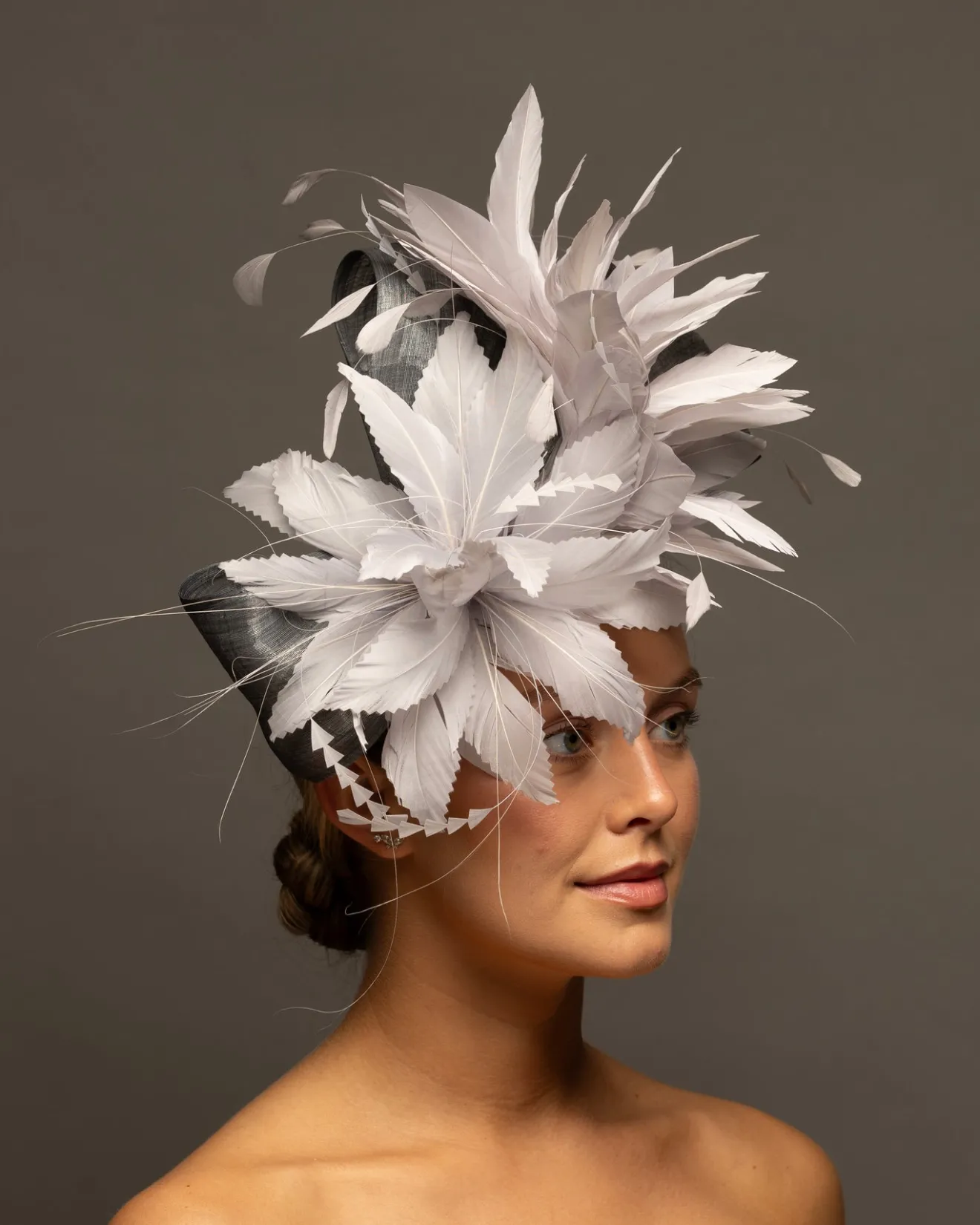 THG8393*The Hat Girls New