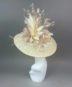 THG7611*The Hat Girls Best