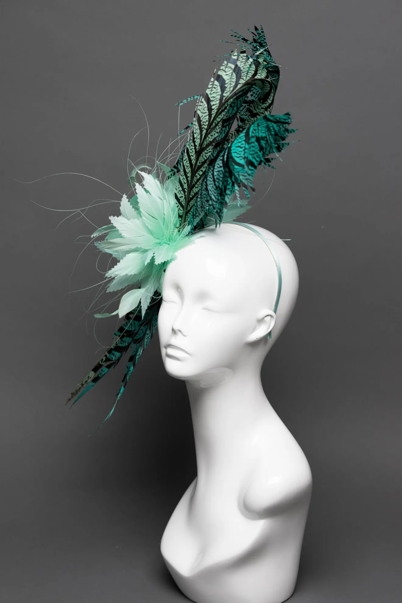 THG3052*The Hat Girls New