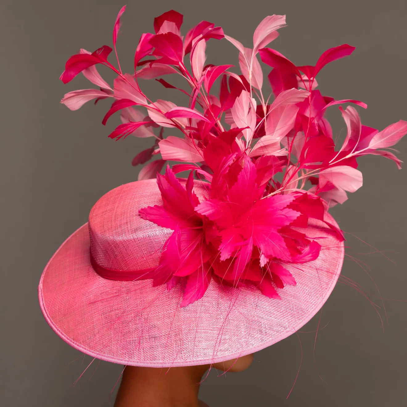 THG8740*The Hat Girls Online