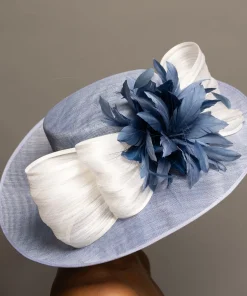 THG7225*The Hat Girls Best