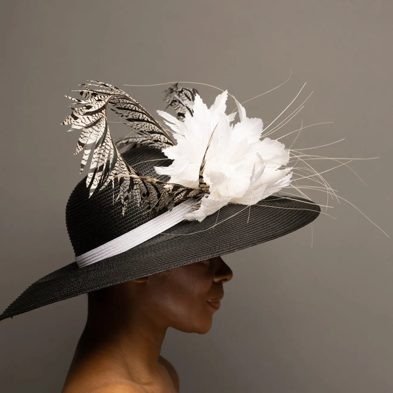 THG5045*The Hat Girls Online