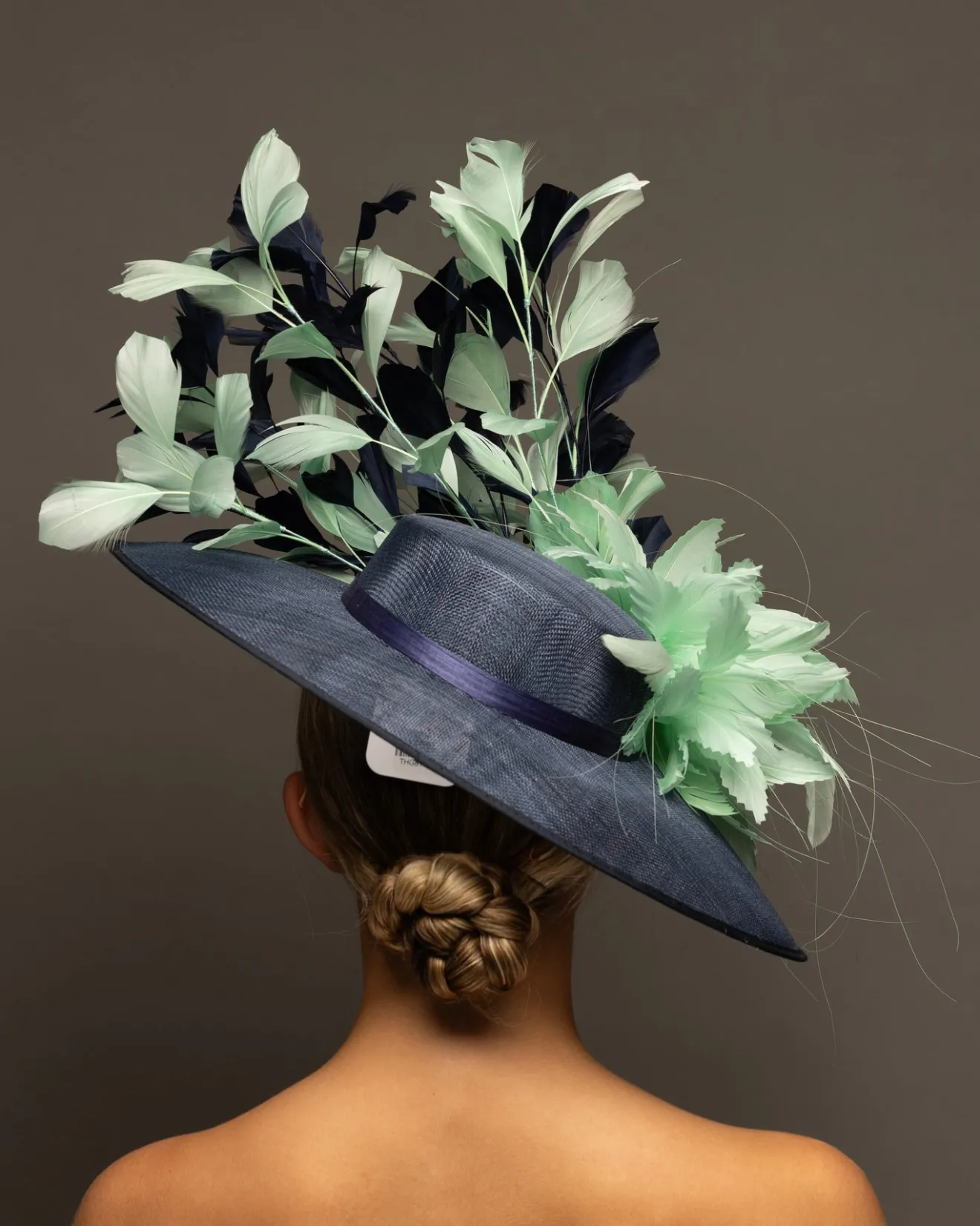 THG8199*The Hat Girls Online