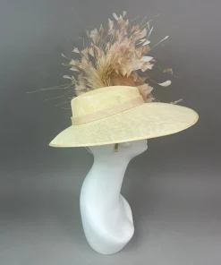 THG7611*The Hat Girls Best