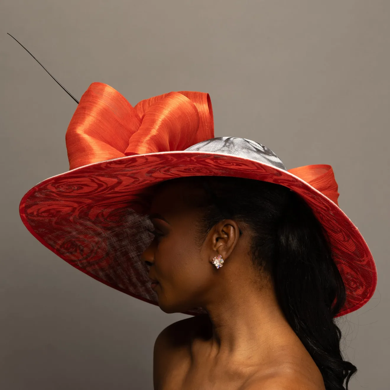 THG7339*The Hat Girls Best