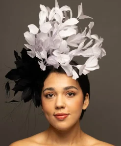 WILLOW*The Hat Girls Hot