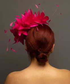 Y-ELLIE*The Hat Girls Hot