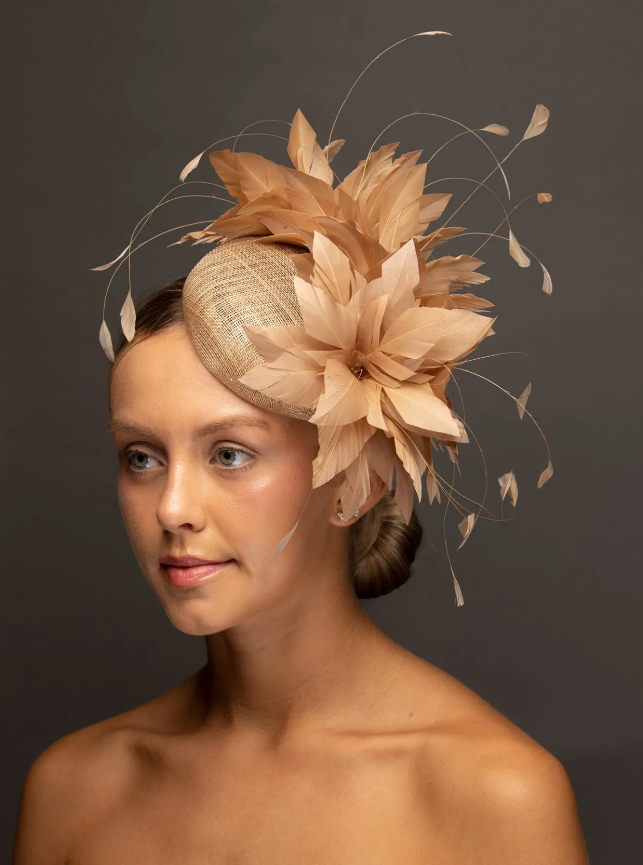 Y-ELLIE*The Hat Girls Hot