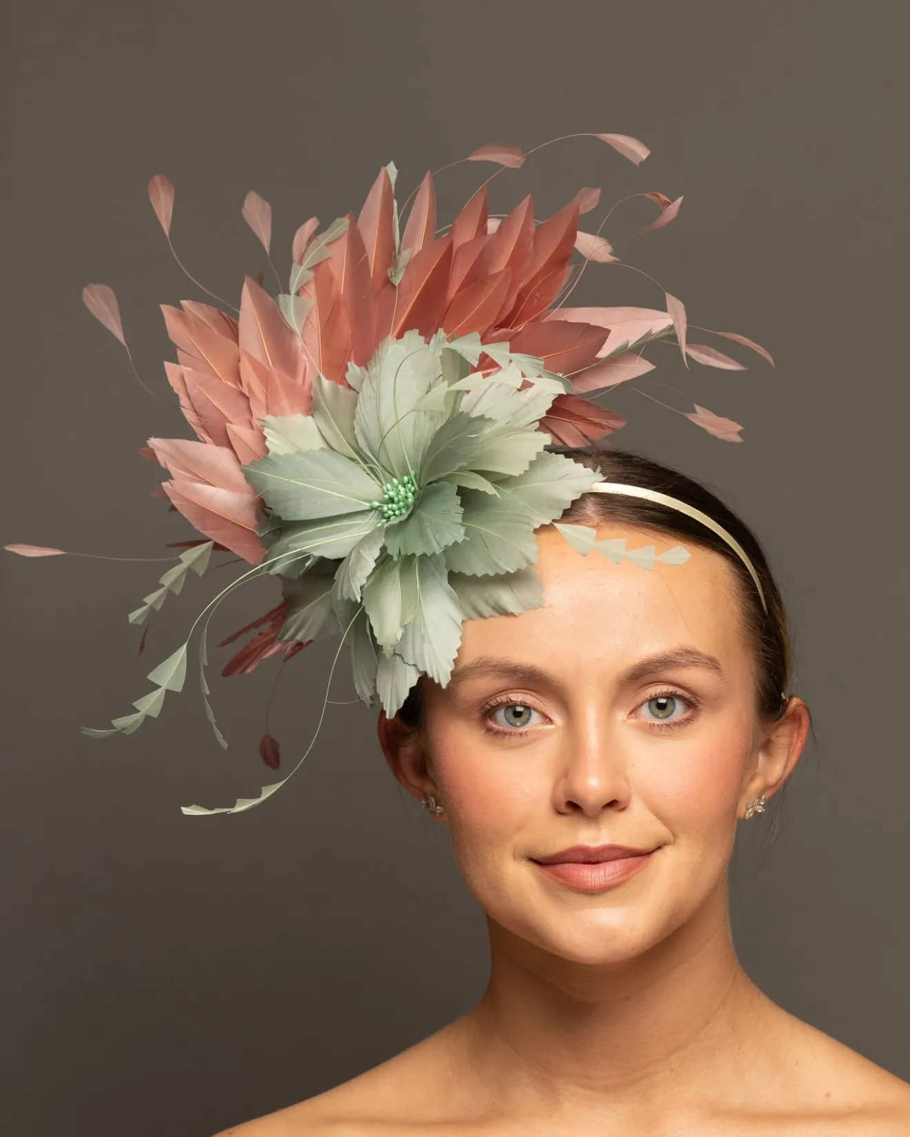 Z-HENLEY*The Hat Girls New