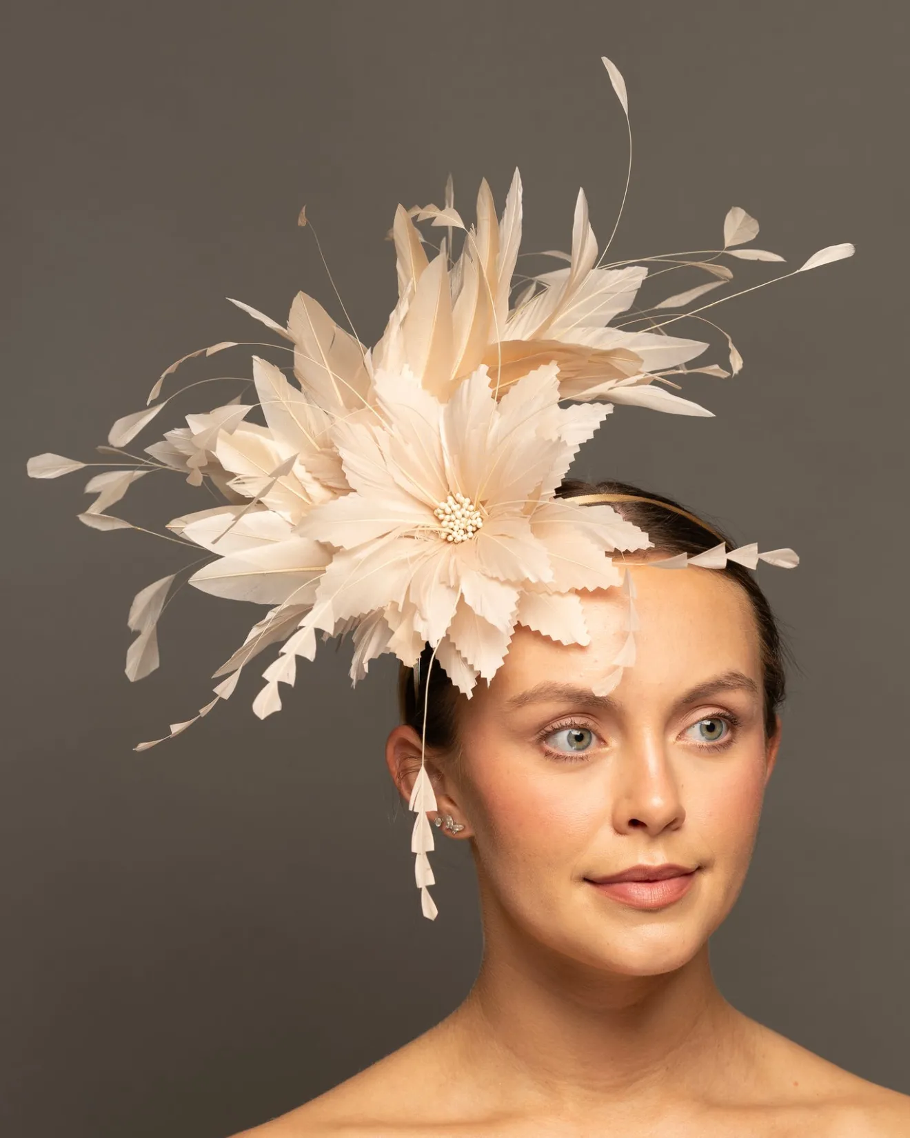 Z-HENLEY*The Hat Girls New